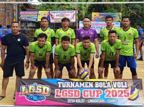 Ketpot: Tim Voli Bal RSUD Ciamis saat pertandingan final melawan Dulur Sagaluh