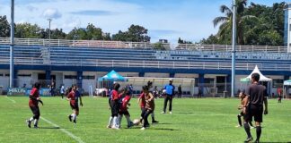 Foto: Turnamen sepakbola putri KU 10 dan KU 12 MilkLife Soccer Challenge yang berlangsung di Stadion Sidolig. (Arif)