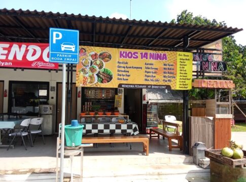 Ketpot: Kios Kios yang ada di Lokasi Rest Area Karangkulyan