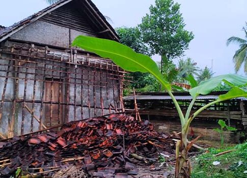 Ciamis longsor