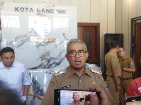 Wali Kota Bandung Muhammad Farhan Bakal Tindak Tegas Pelaku Pengrusakan Stadion GBLA