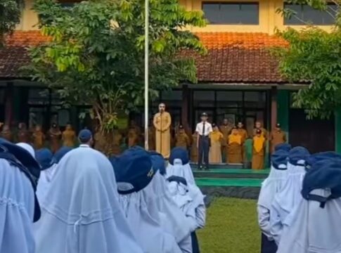 Poto: Bupati Pangandaran, Citra Pitriyami, secara resmi meluncurkan program Pendidikan Karakter Melesat di SMP Negeri 2 Parigi.