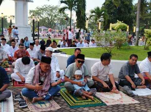 Ketpot: Umat Muslim di Kabupaten Ciamis saat melaksanakan solat idul adha
