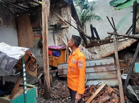 Ketpot: Rumah ambruk milik warga Panoongan Ciamis