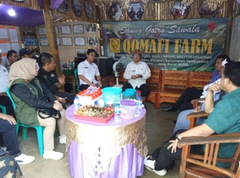 Ketpot: Tim penilai dari Dispora Jabar saat di lokasi Qomafi Farm milik Qonni pemuda pelopor