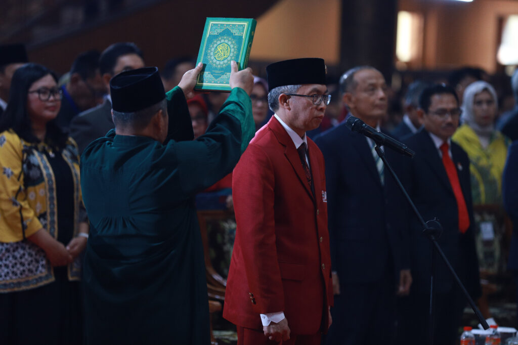 fokusjabar.id Rektor UPI Pelantikan
