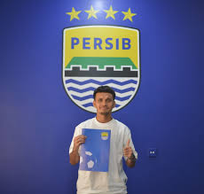 Persib Bandung Resmi Gaet Al Hamra Hehanussa
