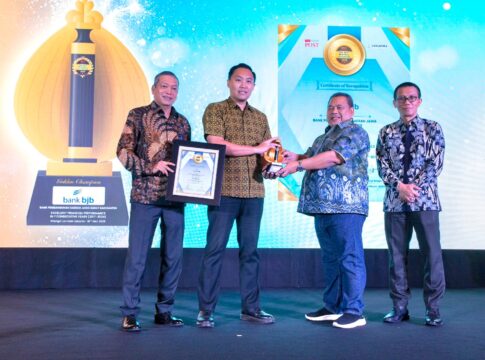 bank bjb Raih 2 Penghargaan The Asian Post The Best Regional Champion 2025