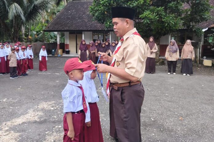 Poto: Suasana MPLS di SDN 3 Cimerak Pangandaran Berjalan Lancar