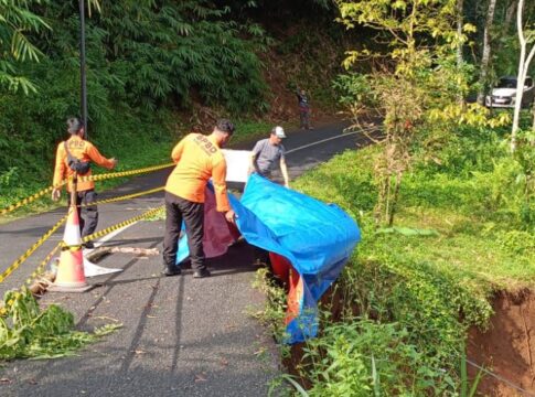 Ketpot: Kejadian tebing longsor di wilayah Desa Sukawening Cipaku Ciamis