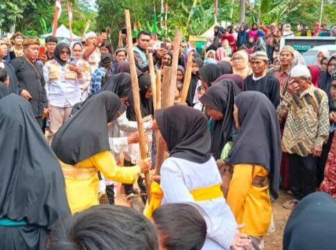 Ketpot: Kegiatan Hajat Bumi di Dusun Cidadap Desa Bunter Kecamatan Sukadana Kabupaten Ciamis