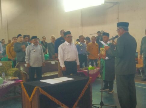 Caption: Wawan Setiawan resmi dilantik sebagai anggota Badan Permusyawaratan Desa (BPD) Desa Neglasari