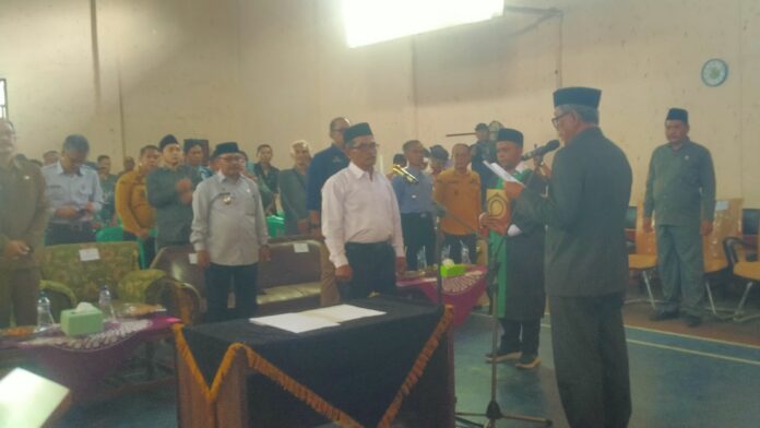 Caption: Wawan Setiawan resmi dilantik sebagai anggota Badan Permusyawaratan Desa (BPD) Desa Neglasari