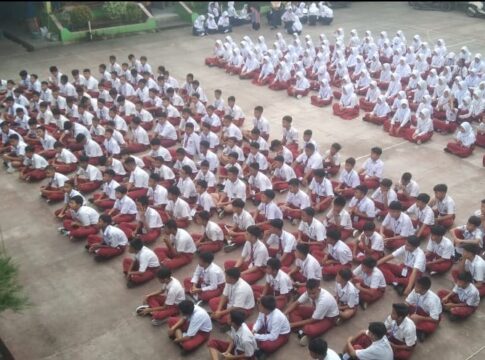 Caption: Para siswa SMPN 3 Banjar diberi edukasi bahaya bullying