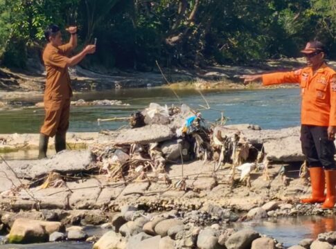 Ketpot: Tembok penahan air jembatan Leuwi Asba di Ciamis yang jebol
