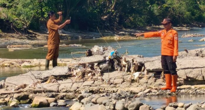 Ketpot: Tembok penahan air jembatan Leuwi Asba di Ciamis yang jebol