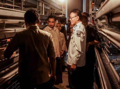 Ketpot: Bupati Ciamis Herdiat Sunarya saat meresmikan Naratas Farm