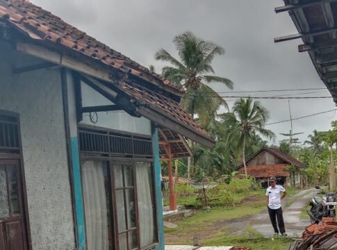 rumah ambruk ciamis fokusjabar.id