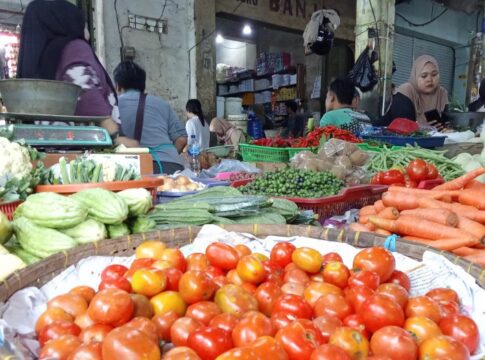 etpot: Harga Tomat di Pasar Manis Ciamis yang mengalami kenaikan