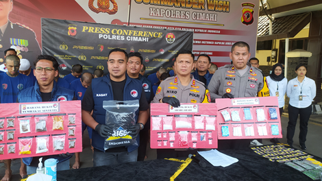Foto: Polres Cimahi Tangkap Puluhan Bandar Narkoba. (Arif)