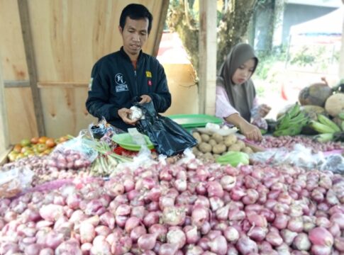 Ketpot: Harga Bawang Merah saat ini cukup tinggi di pasar Manis Ciamis