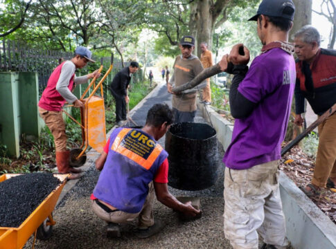 pembangunan trotoar ramah disabilitas koa bandung fokusjabar.id