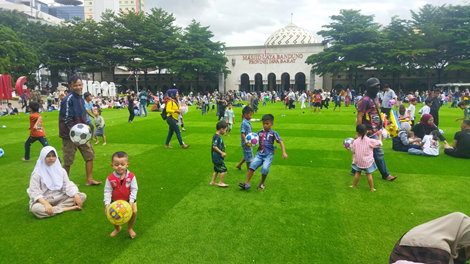 Pemerintah Kota (Pemkot) Bandung bakal menutup sementara taman Alun-Alun Bandung Pada Senin (11/8/2025).