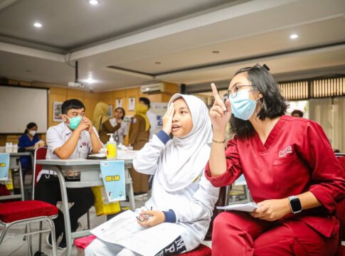 Cek Kesehatan Gratis di SMP Negeri 5 Kota Bandung