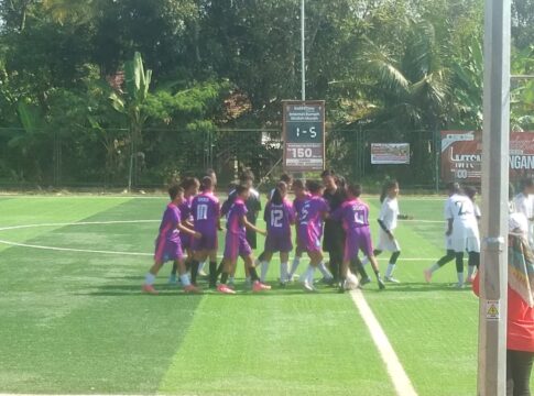 Poto: Suasana pelatihan di stadion Asmuljaya Wiradinata