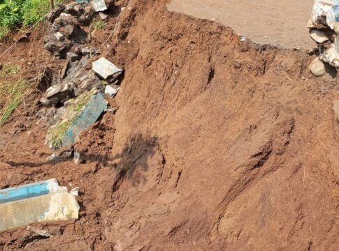 Ketpot: Tembok Penahan Tanah yang ambruk di wilayah Kelurahan Sindangrasa Ciamis