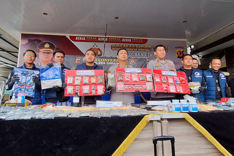 Foto: Polres Cimahi Ungkap 25 Kasus Narkoba dalam Dua Pekan. (Arif)