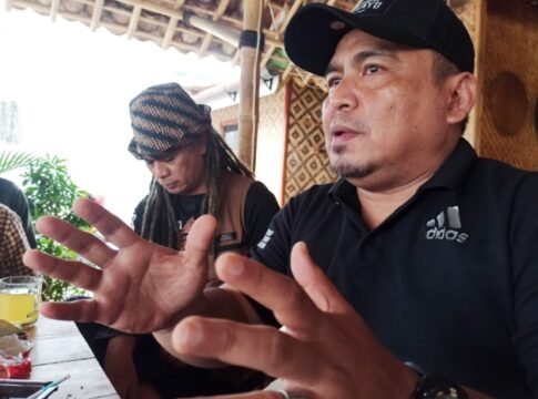 Ketua Presidium Korps Alumni Himpunan Mahasiswa Islam (KAHMI) sekaligus mantan Anggota DPRD Kabupaten Tasikmalaya Fraksi PDI Perjuangan, H. Demi Hamzah Rahadian, SH, MH.