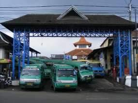 Organda Bandung Minta Kajian Komprehensif Sebelum Rerouting Angkot Diterapkan, Foto (Angkot di Terminal Ledeng: WEB)