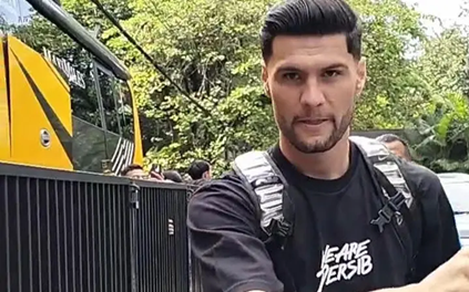 Julio Cesar Ingatkan Persib Waspada Hadapi Persebaya di GBLA, Foto (WEB)