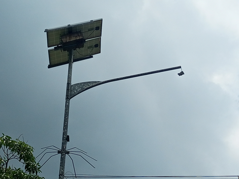 Poto: Penampakan PJU di jalan nasional Padaherang yang rusak.