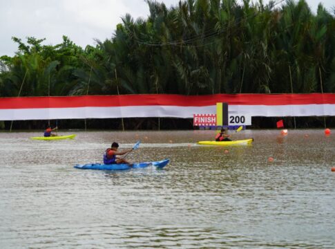 Poto: Suasana olah raga air di Sungai Cijulang, Batukaras, Kabupaten Pangandaran,