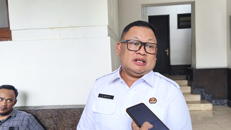 Kepala Dinas Lingkungan Hidup (DLH) Kota Bandung Darto di Balai Kota Jalan Wastukencana Kota Bandung Rabu (10/9/2025)