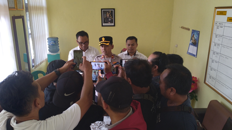 Caption: Wakapolres Banjar Kompol Dani Prasetya