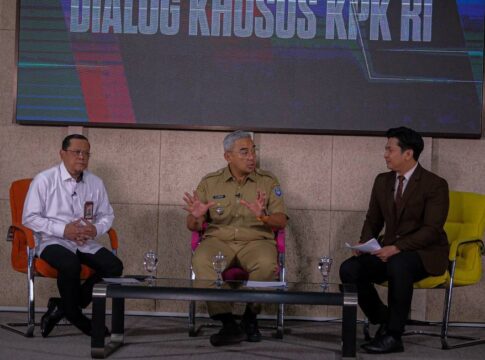 Wali Kota Bandung, Muhammad Farhan bersama Komisi Pemberantasan Korupsi (KPK) mendorong agar pendidikan antikorupsi dapat diadopsi menjadi bagian dari muatan lokal pendidikan di Kota Bandung -Ist-