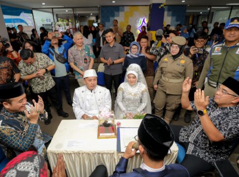 Dalam rangka memperingati Hari Jadi ke-215 Kota Bandung, Pemerintah Kota Bandung menggelar kegiatan Nikah Massal dan Gebyar Pelayanan Publik Terpadu 2025 di Mal Pelayanan Publik (MPP) Jalan Cianjur Kota Bandung Jumat (26/9/2025) -Ist-