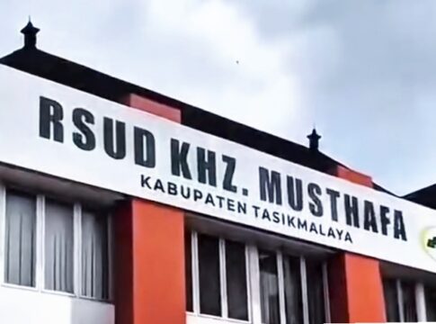 RSUD KHZ Musthafa Kabupaten Tasikmalaya meraih Skor tertinggi dalam komitmen suksesi program Jaminan Kesehatan Nasional - Kartu Indonesia Sehat (JKN-KIS).