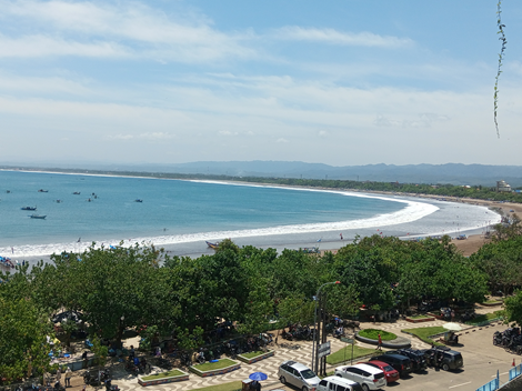 Poto; Pantai Barat Pangandaran di lihat dari ketinggian.