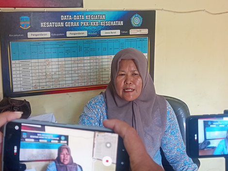 Aparatur Sipil Negara (ASN) di Kabupaten Pangandaran, Irna Kusmayanti (Emak Irna) mengkritisi Surat Edaran (SE) tentang 