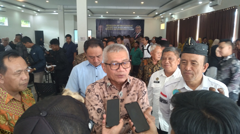 Caption: Anggota DPR RI Agun Gunandjar Sudarsa memberikan materi soal P5HAM Caption: Anggota DPR RI Agun Gunandjar Sudarsa memberikan materi soal P5HAM