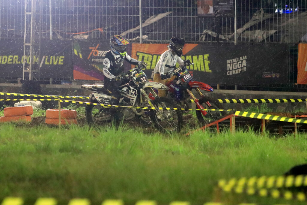 Trial Game Dirt Tritan Point