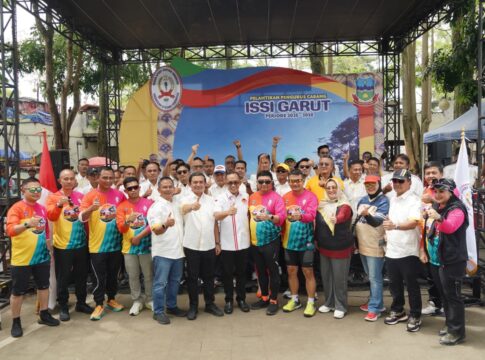 766d21a8-bbd5-42b0-9f6c-5f1c14e86722 bupati garut fokusjabar.id