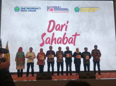 80fbb33f-6063-44a5-86b4-7869c2fab0a7 puisi dari sahabat fokusjabar.id