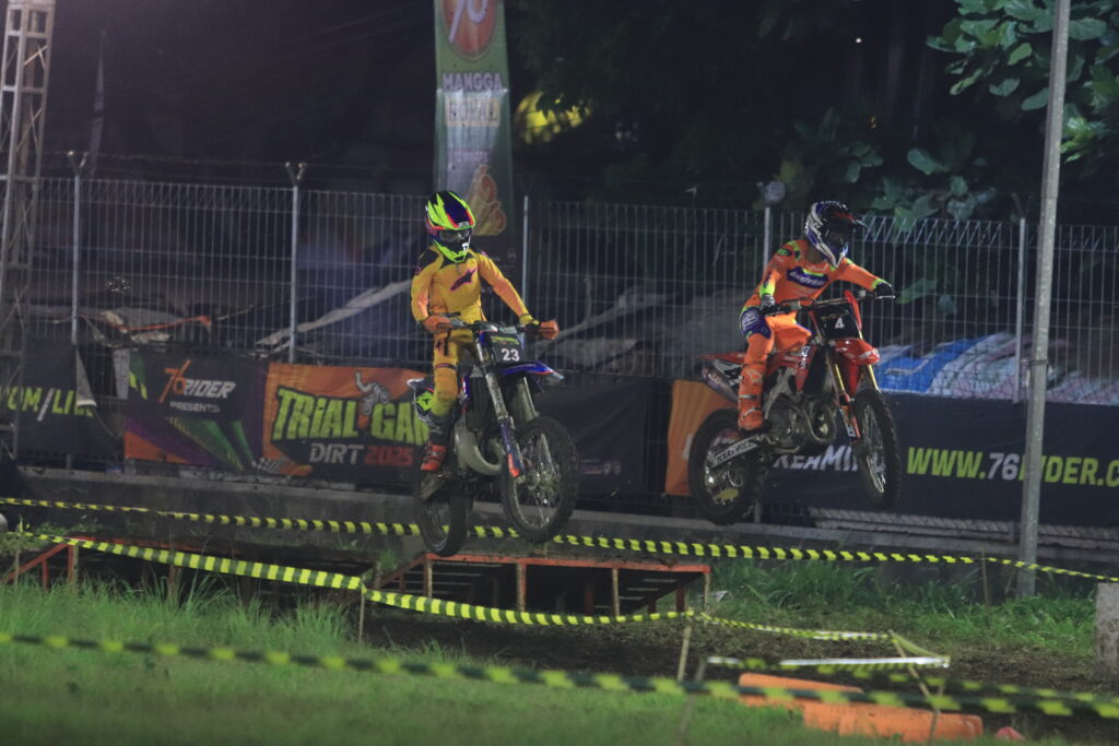 trial game dirt