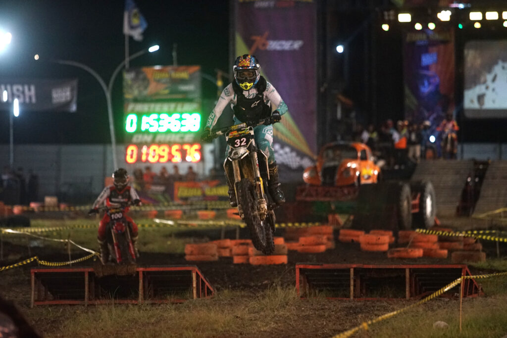 trial game dirt