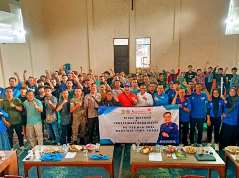 Kegiatan piket bersama dan konsolidasi organisasi yang digelar di GOR Batu Gajah, Desa Neglasari, Kecamatan Banjar, Kota Banjar Kegiatan piket bersama dan konsolidasi organisasi yang digelar di GOR Batu Gajah, Desa Neglasari, Kecamatan Banjar, Kota Banjar